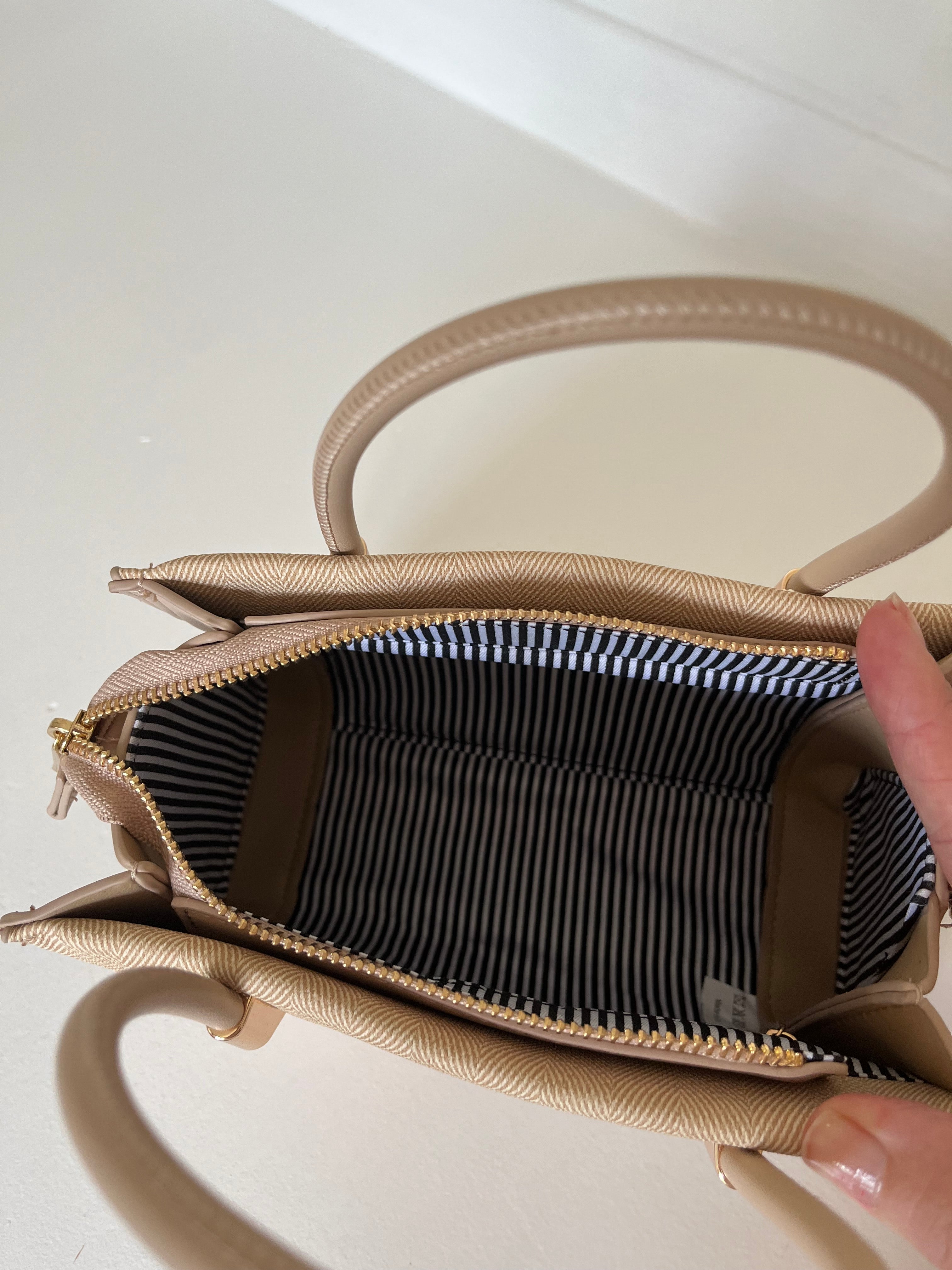 Beige small handbag