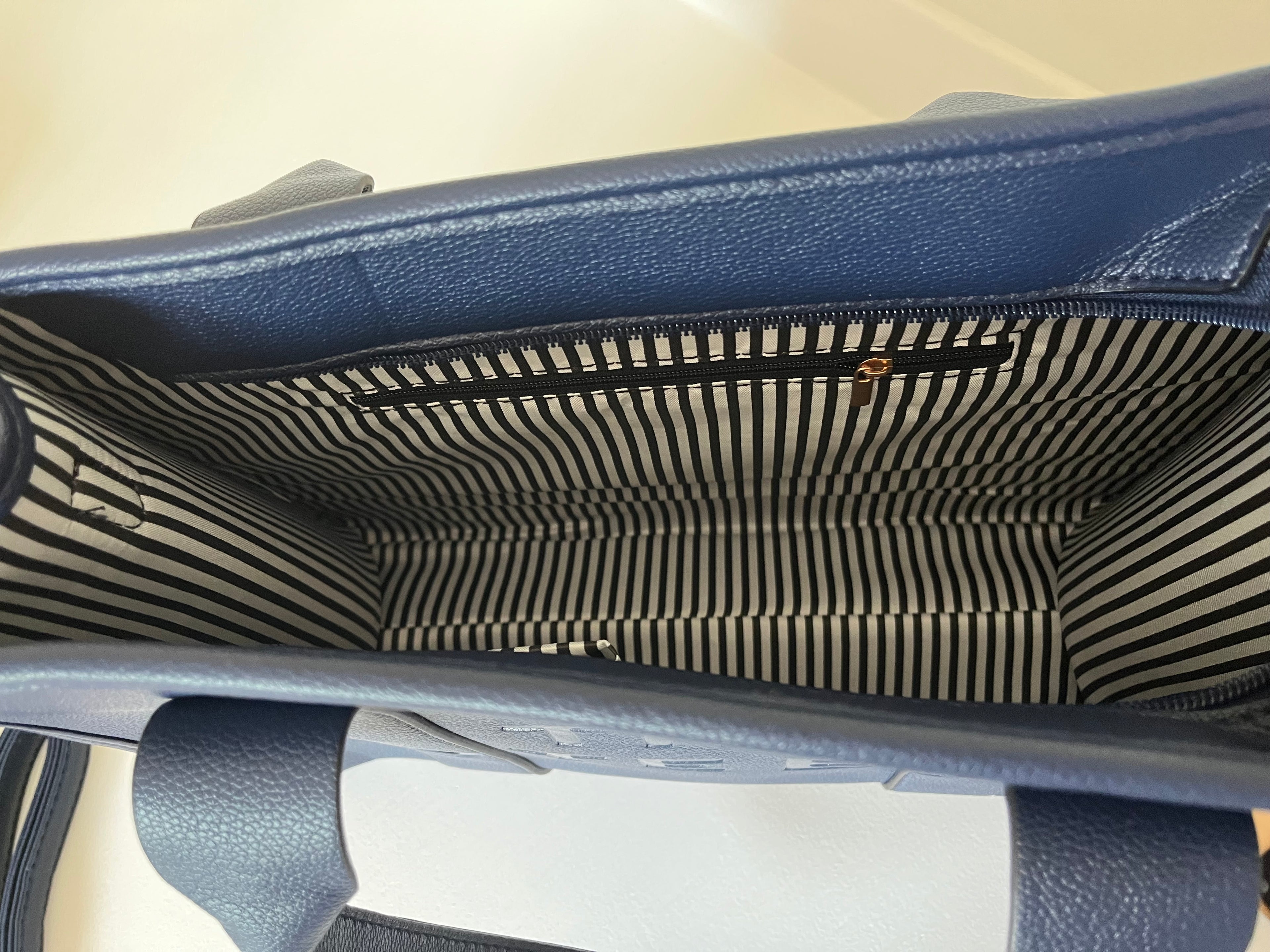 Blue tote bag