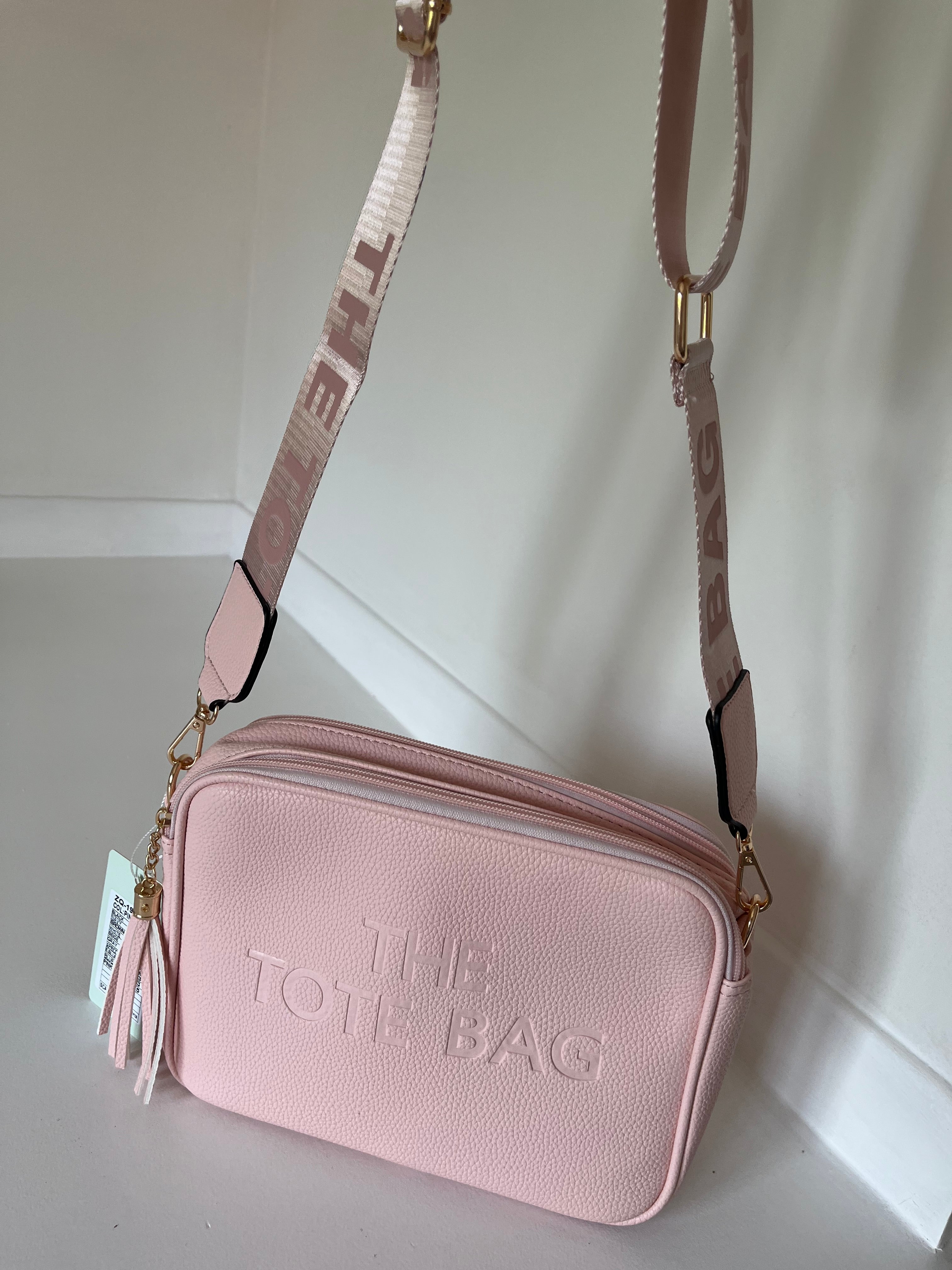 The small tote bag